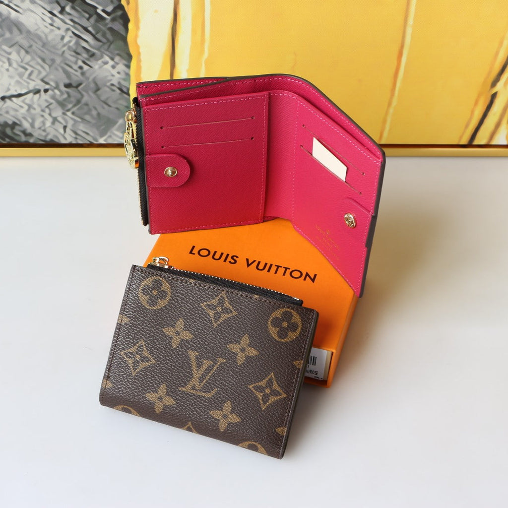 Louis Vuitton Monogram Compact Wallet  Colorful Leather Lining  LV Circle Charm  9x11.5x1.5cm