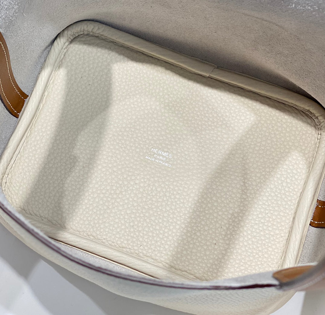 Hermès Picotin Lock 18cm Milkshake White Gold Brown Bucket Bag - Classic Two-Tone Luxury Handbag