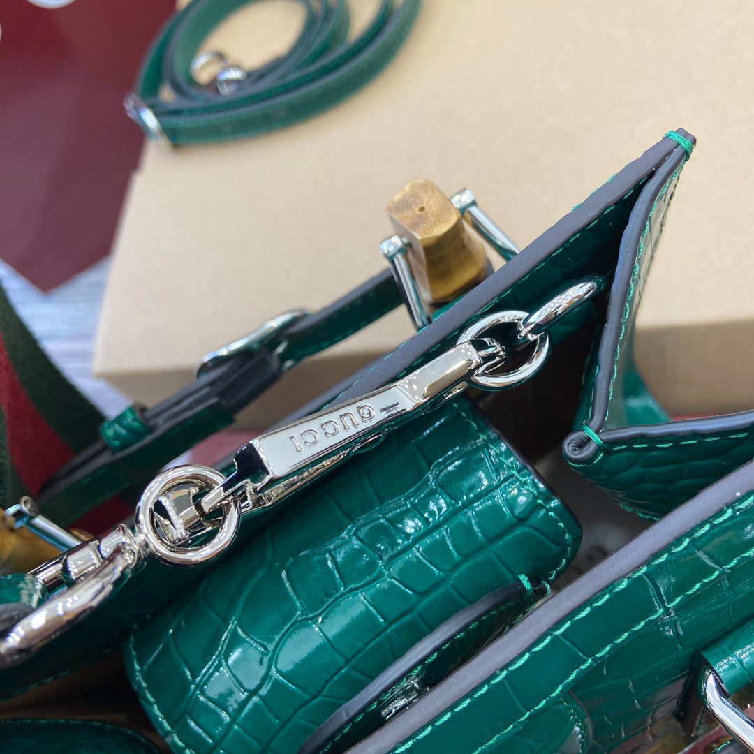 GUCCI 2023 Crocodile-Embossed Mini Backpack 20x16x10cm Fluorescent Buckle Bamboo Handle & Detachable Straps