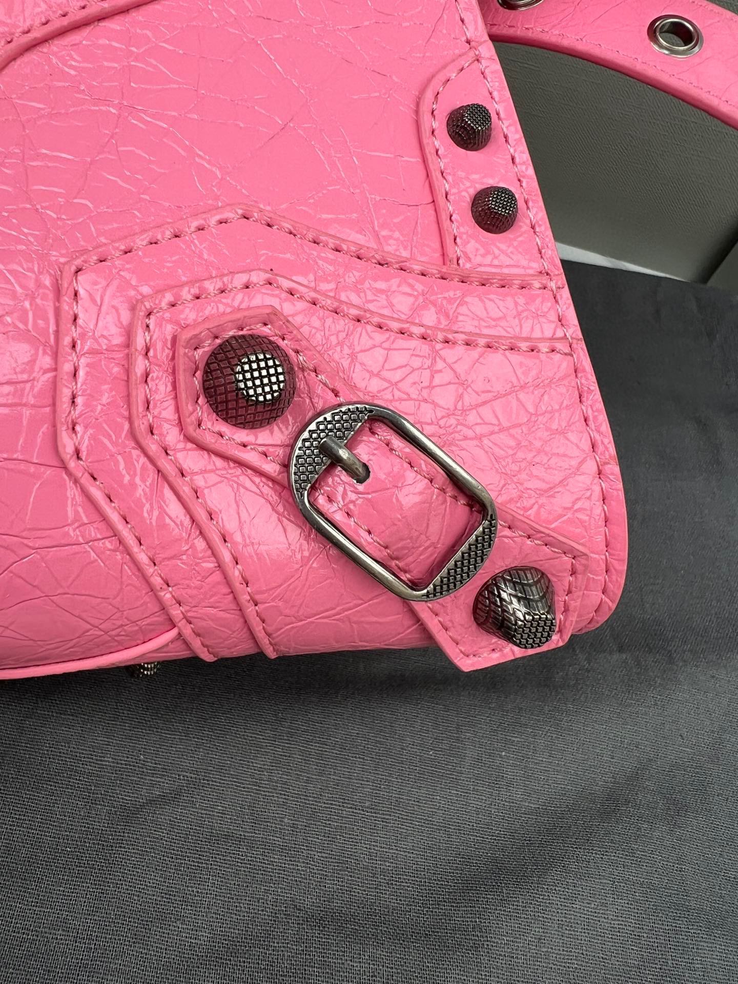PINK Paris Neo Cagole Biker Bag 2023 - Edgy Heart Mirror Bucket Bag | 26cm Statement Piece