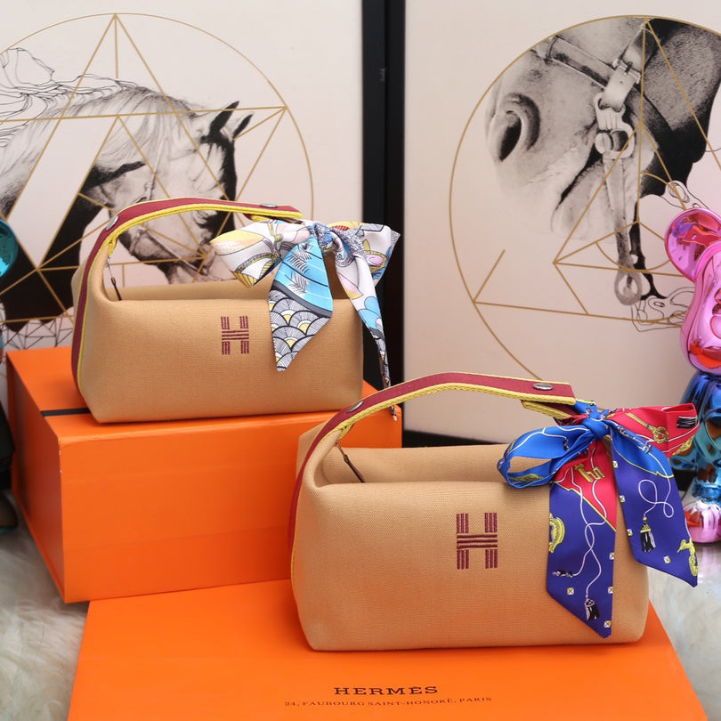 HERMÈS Trousse Bride-A-Brace Pochette | New Colorway with Equestrian Enamel Buckle | Limited Edition