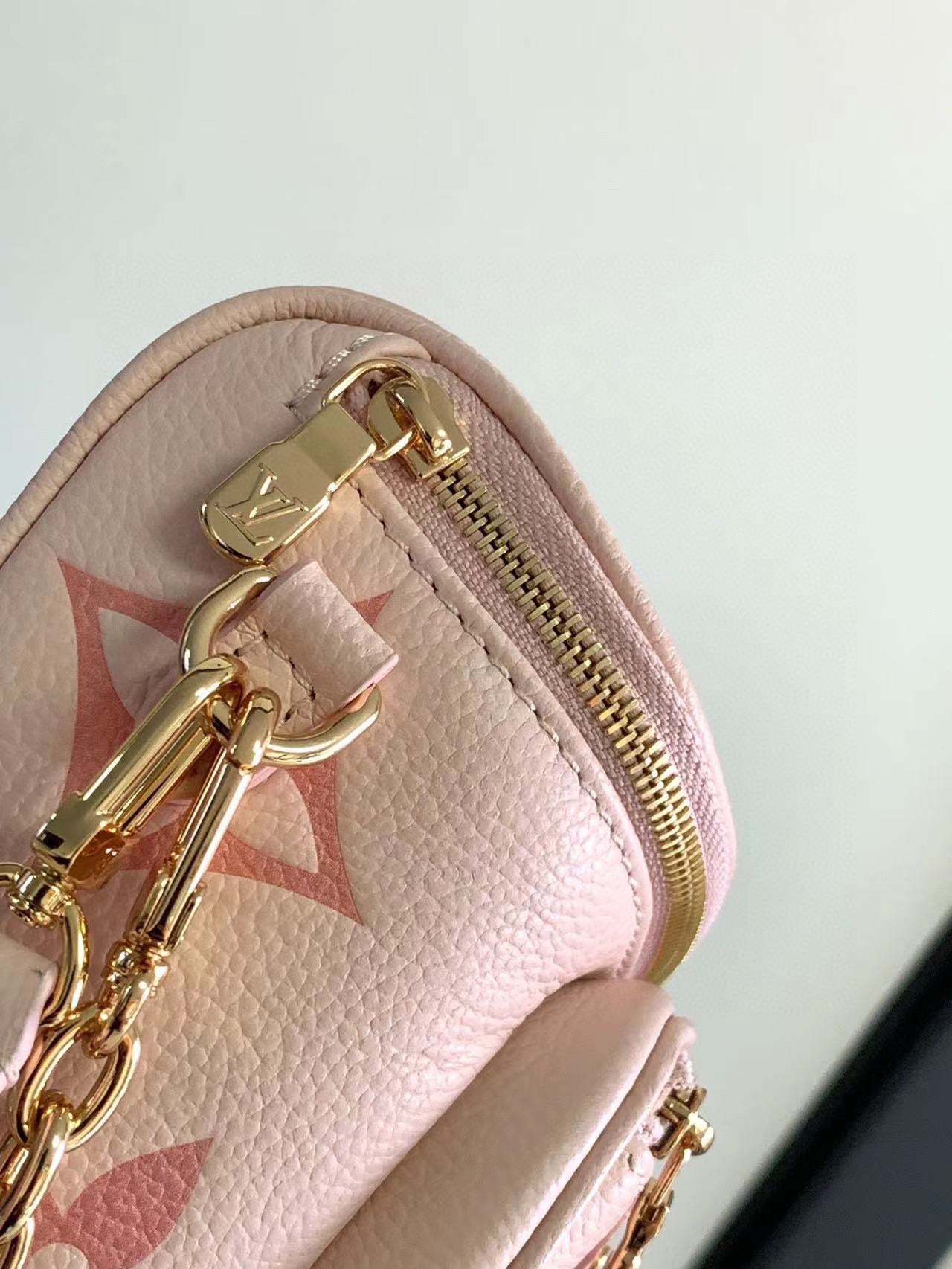 Louis Vuitton Mini Bumbag Gradient 17x12x9.5cm | Monogram Empreinte Leather, Detachable Chain & Adjustable Strap