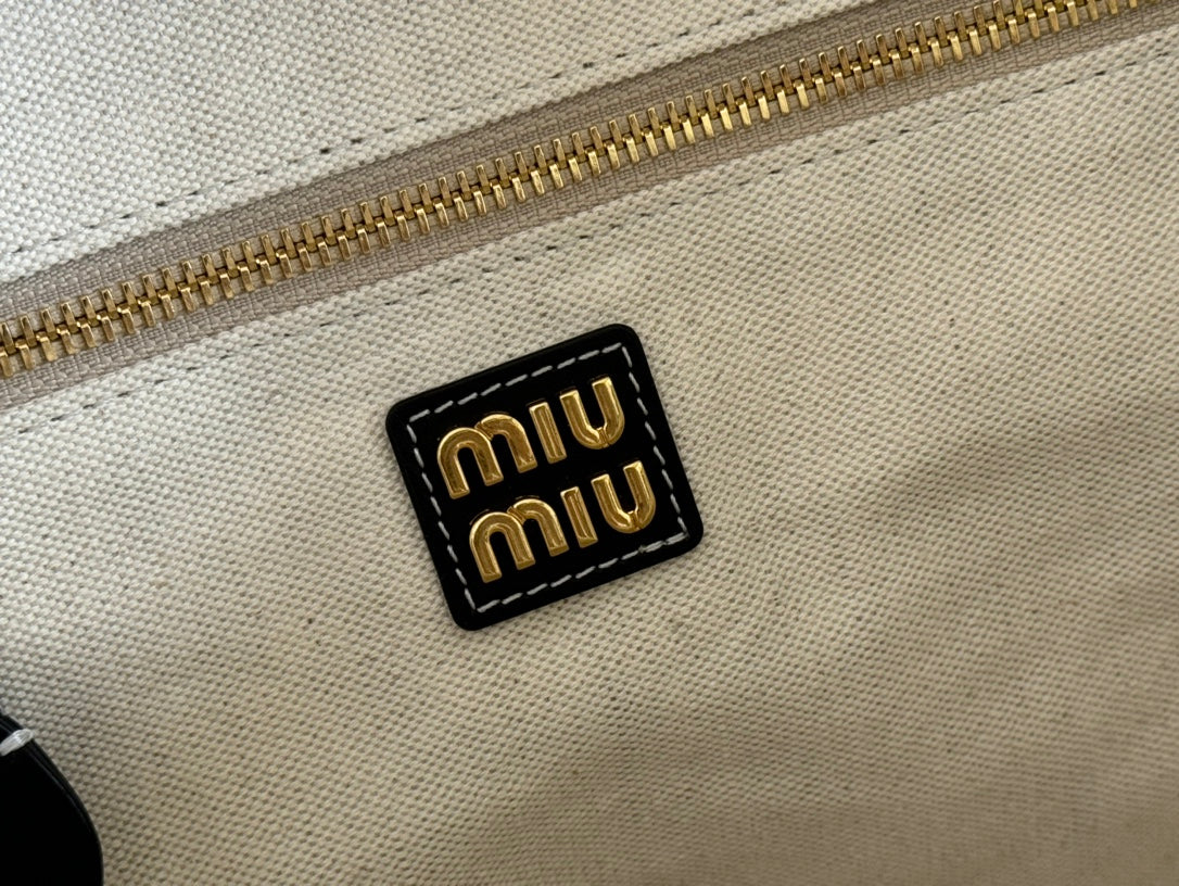 MIU LVY Leather Tote Bag 40cm - Premium Genuine Leather with Gold Hardware & Dual Zipper Pockets