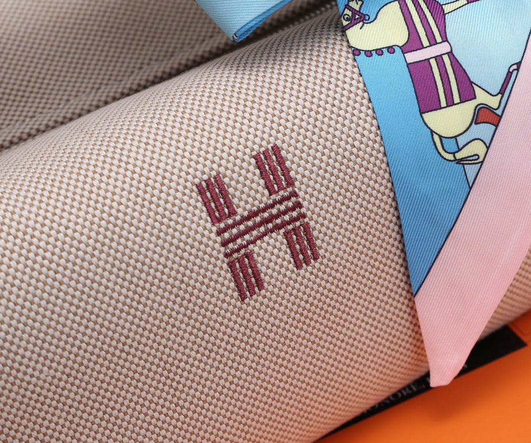HERMÈS Trousse Bride-A-Brace Pochette | New Colorway with Enamel Bridle Closure | Limited Edition