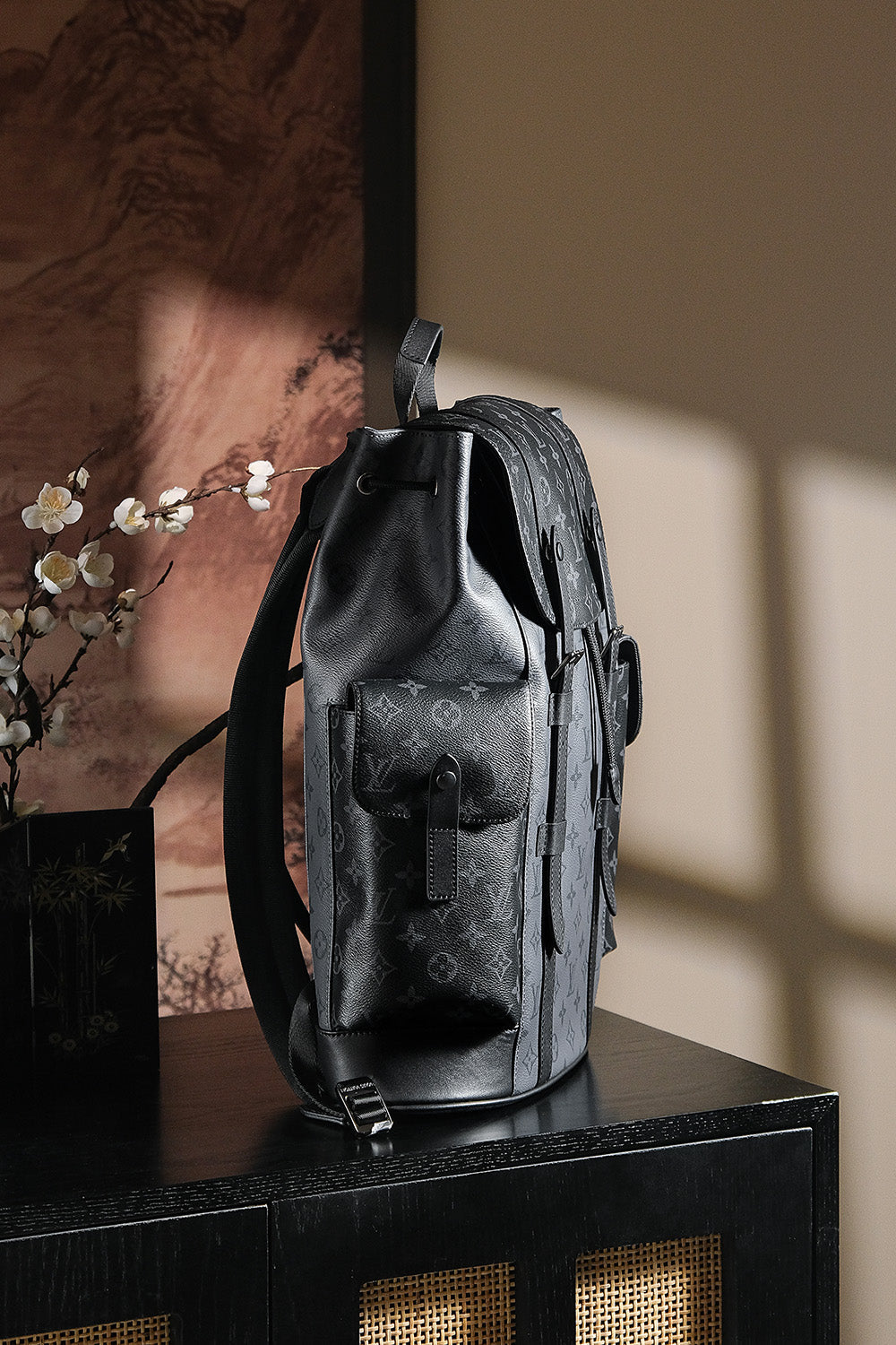 LV Christopher Chip-Embedded Backpack | 24K Gold-Plated Hardware, 44cm Unisex Vintage Travel Bag with Diamond Code Tech