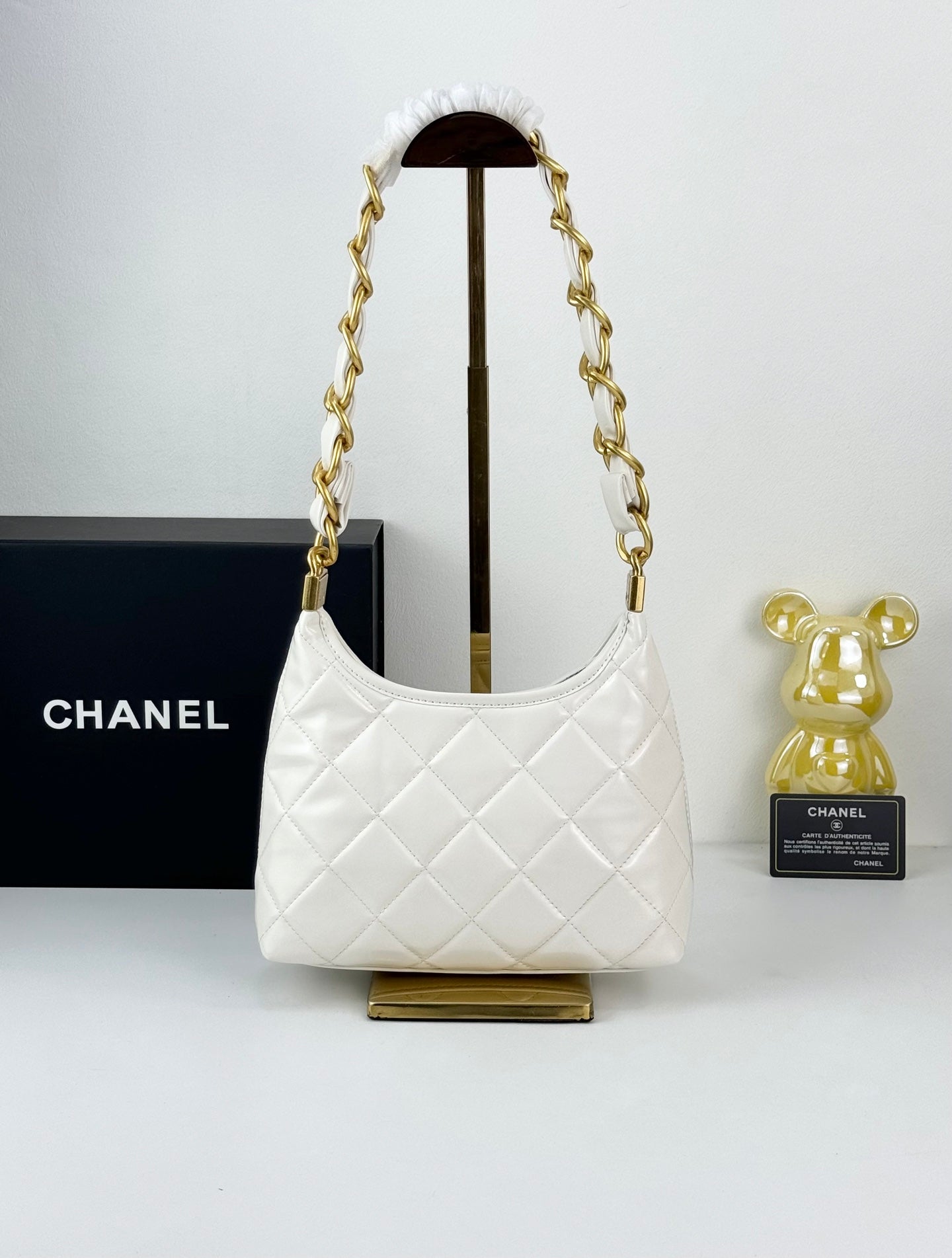 Chanel Sakura Pink Hobo Bag  24K Gold Chunky Chain Strap 22cm Lightweight Wax Leather Crossbody