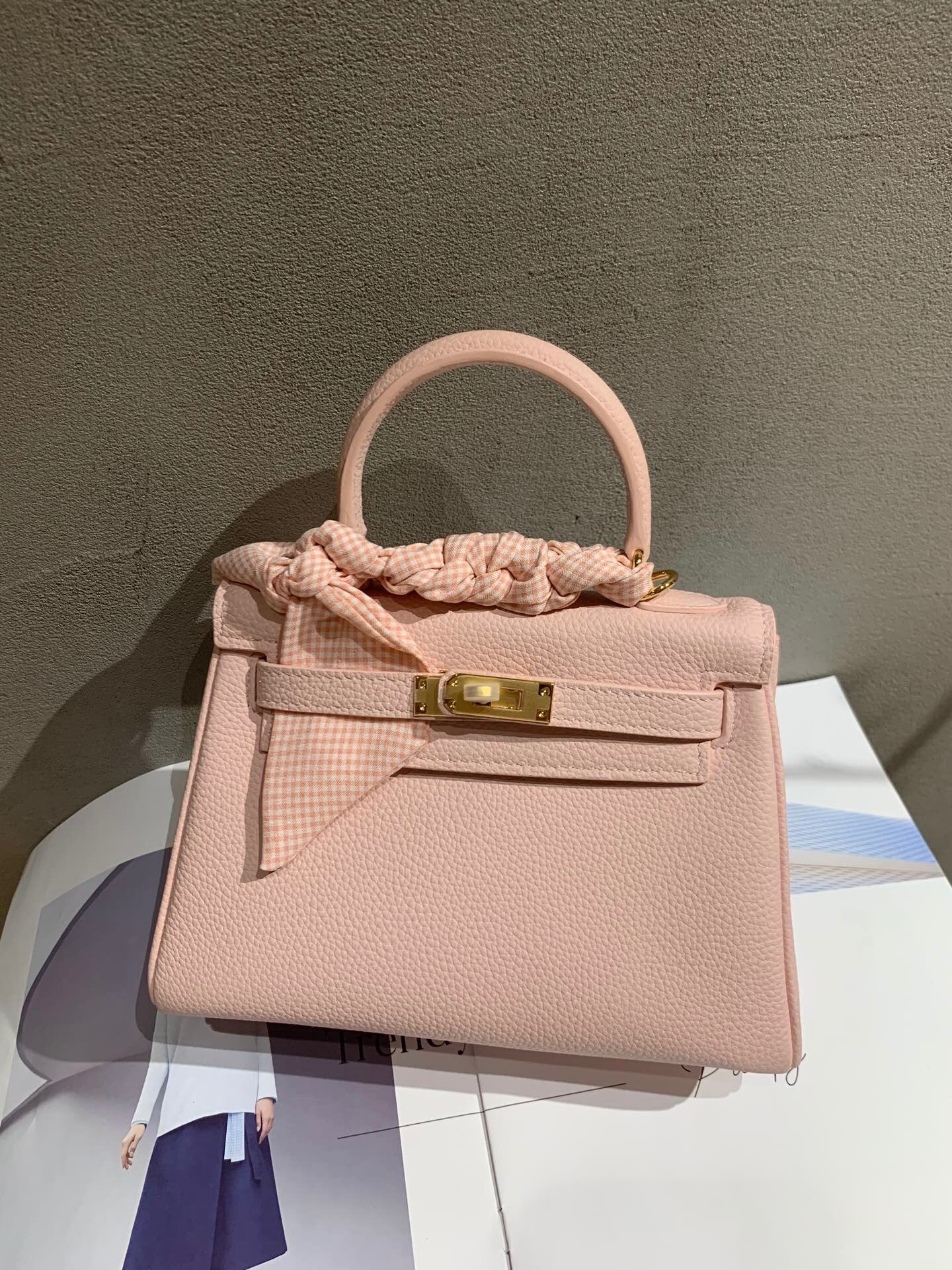 Hermès Kelly 20 Replica 3Q Blush Pink Sellier Handbag with Full Set Packaging