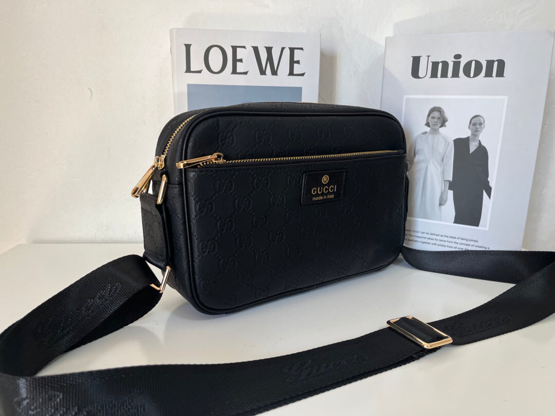 Men's Crossbody Bag for Business | Full-Grain Leather & Taiwan Tech Fabric | 27x18x7cm Anti-Theft Design