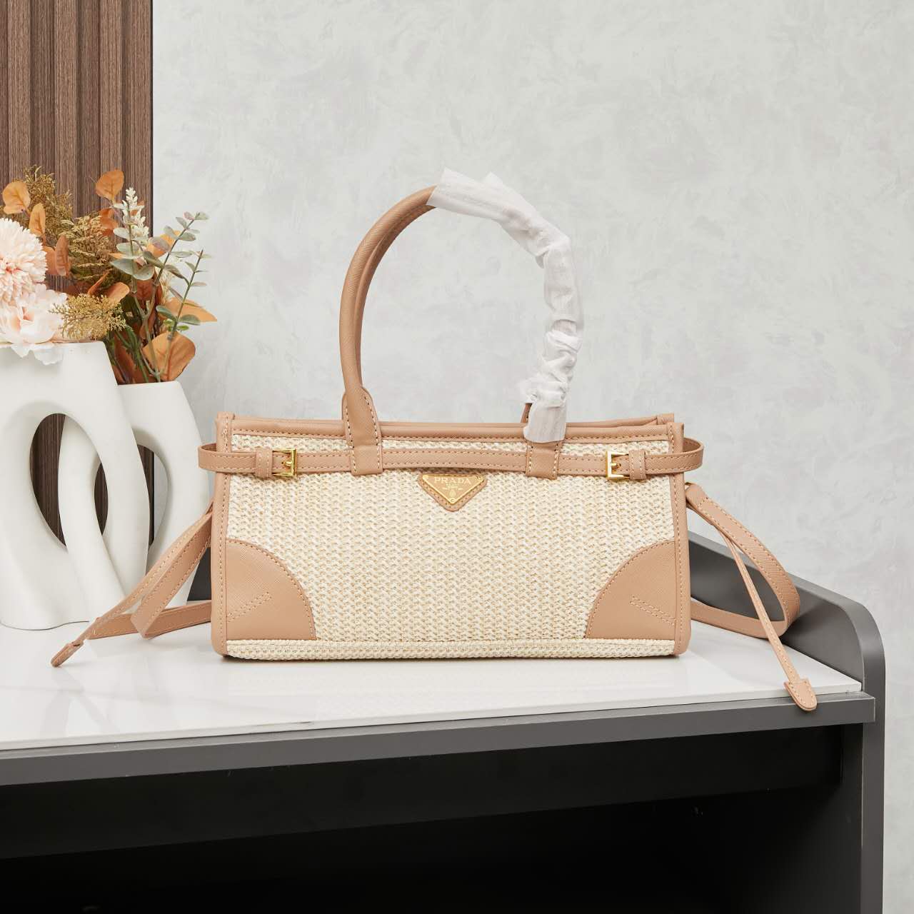 PRADA Limited Straw Tote Bag | 32cm Handwoven Beach Bag | Detachable Strap + Waterproof Lining | Summer Photoshoot Must-Have