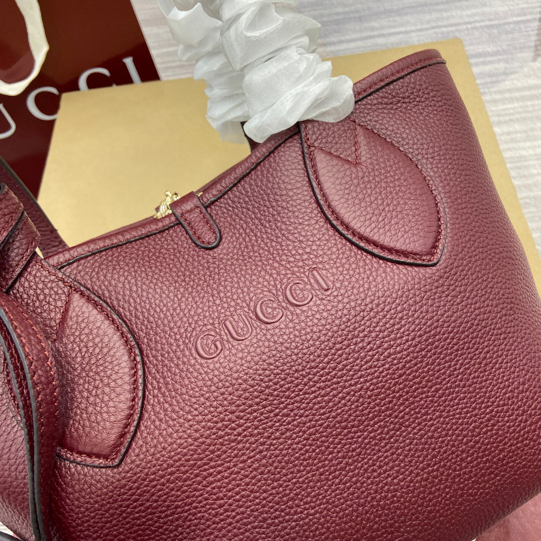 Gucci Totissima Reversible Tote Bag | Pebbled Leather & GG Canvas Dual-Sided | 21x18.5x16cm Ancora Red