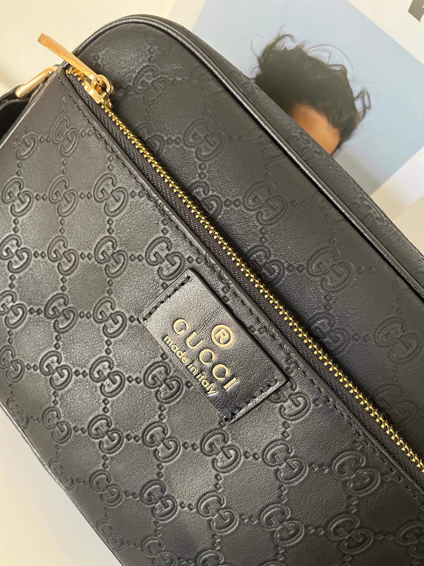 Men's Crossbody Bag for Business | Full-Grain Leather & Taiwan Tech Fabric | 27x18x7cm Anti-Theft Design