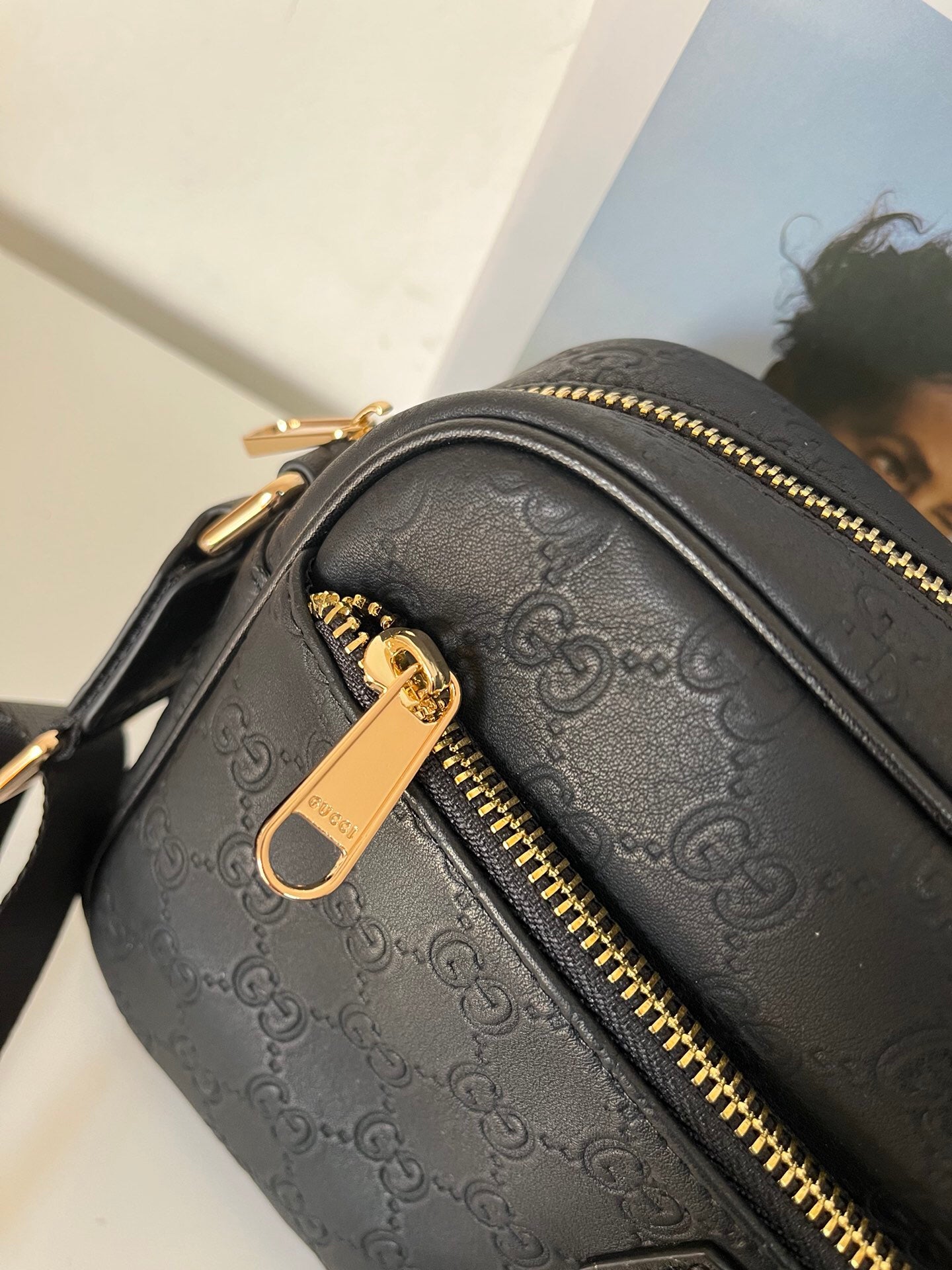 Men's Crossbody Bag for Business | Full-Grain Leather & Taiwan Tech Fabric | 27x18x7cm Anti-Theft Design