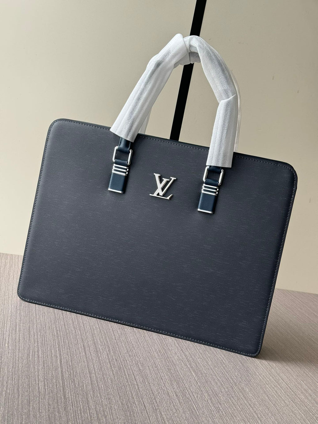 2024 Premium Business Lock Briefcase | Italian Textured Leather | Multi-Compartment Design | YKK Zipper