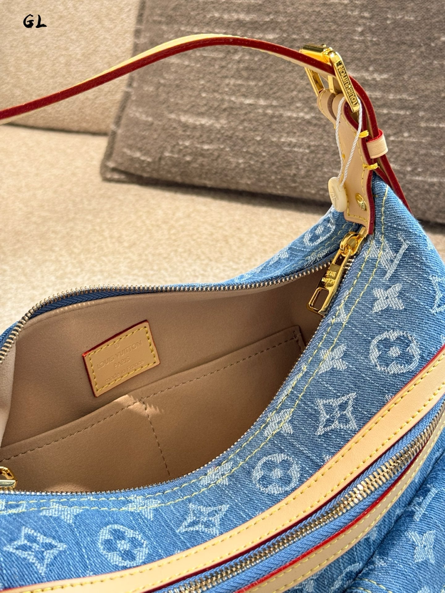 Louis Vuitton Vintage Denim Underarm Bag 30x10x19cm | Rare Limited Edition, Timeless Blue Denim Elegance