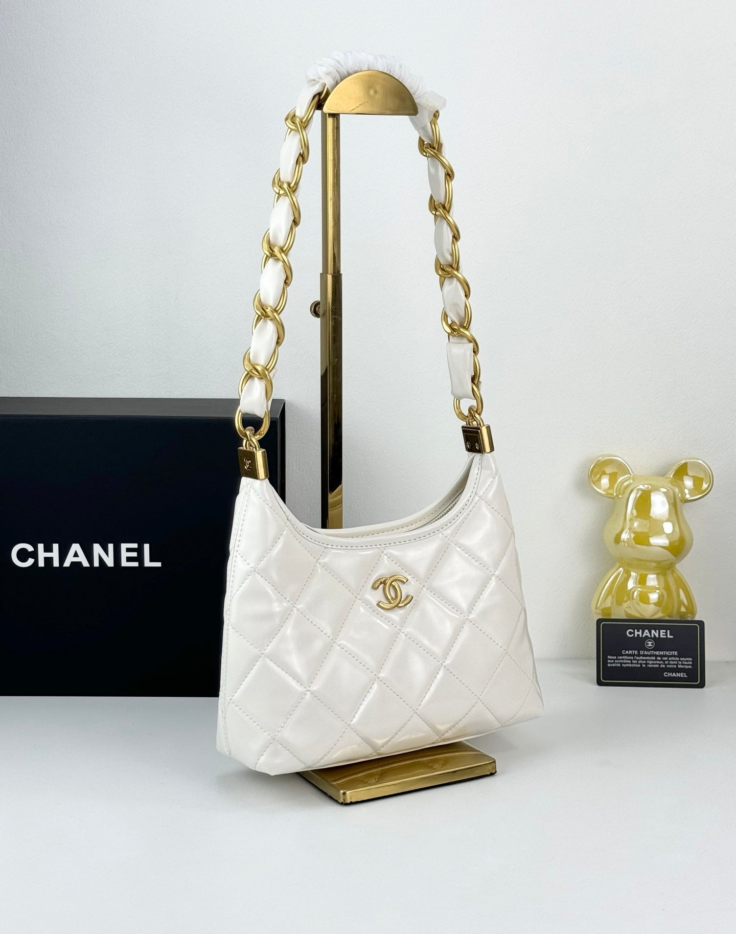 Chanel Sakura Pink Hobo Bag  24K Gold Chunky Chain Strap 22cm Lightweight Wax Leather Crossbody