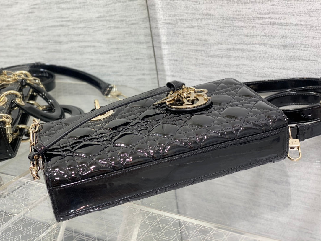 Dior D-Joy Medium Glossy Leather Handbag 26cm Dual Straps Full Set Packaging Quilted Pattern Luxury Tote