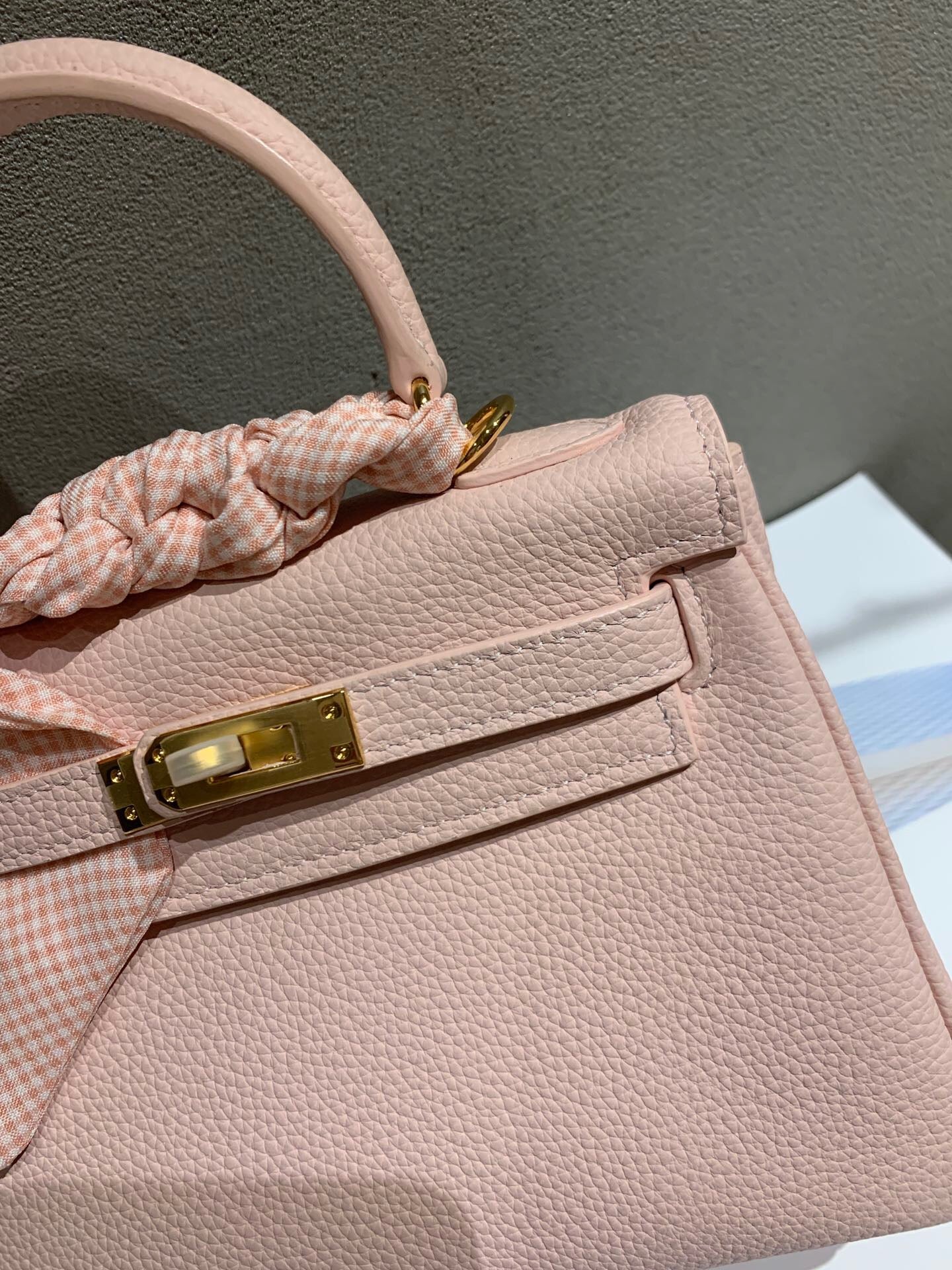 Hermès Kelly 20 Replica 3Q Blush Pink Sellier Handbag with Full Set Packaging