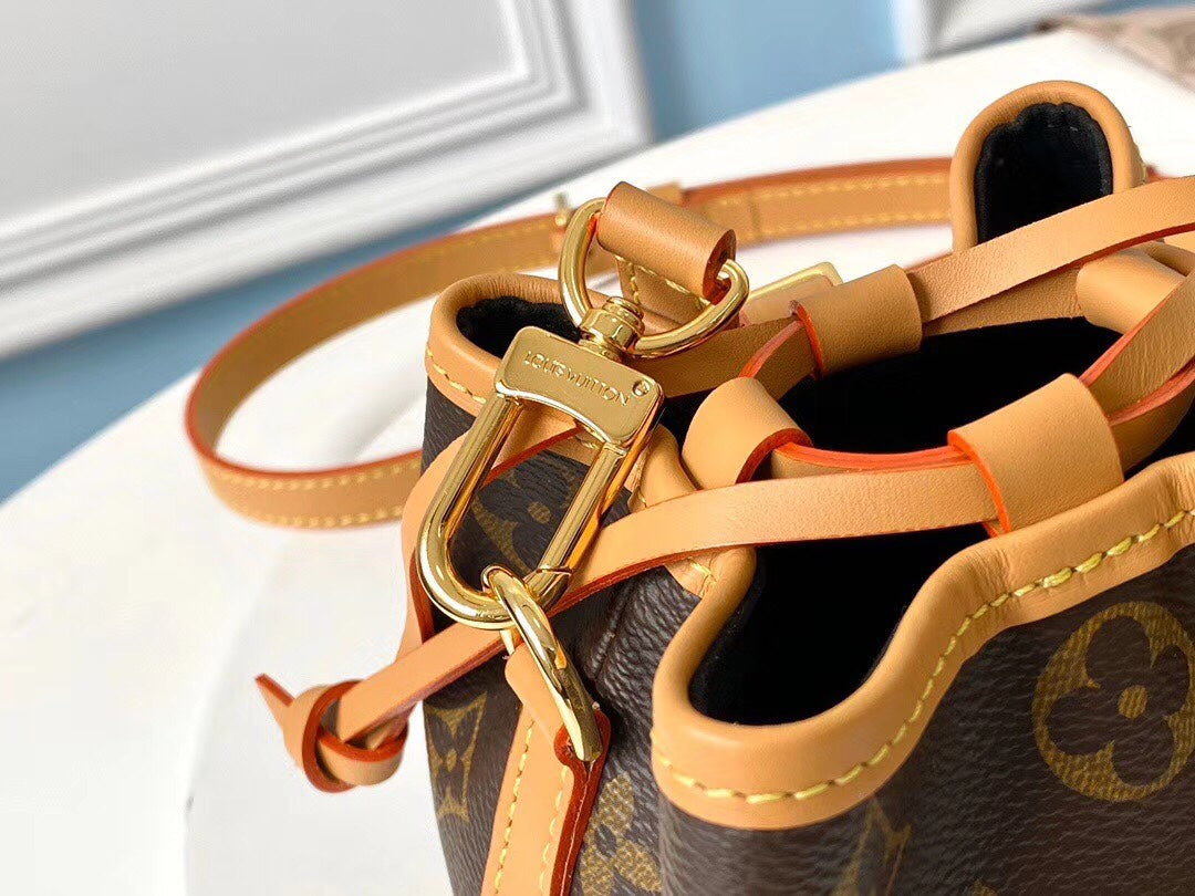 LV M57099 Mini Bucket Bag - Runway Edition with Detachable Tag & Full Packaging 12×12×12cm