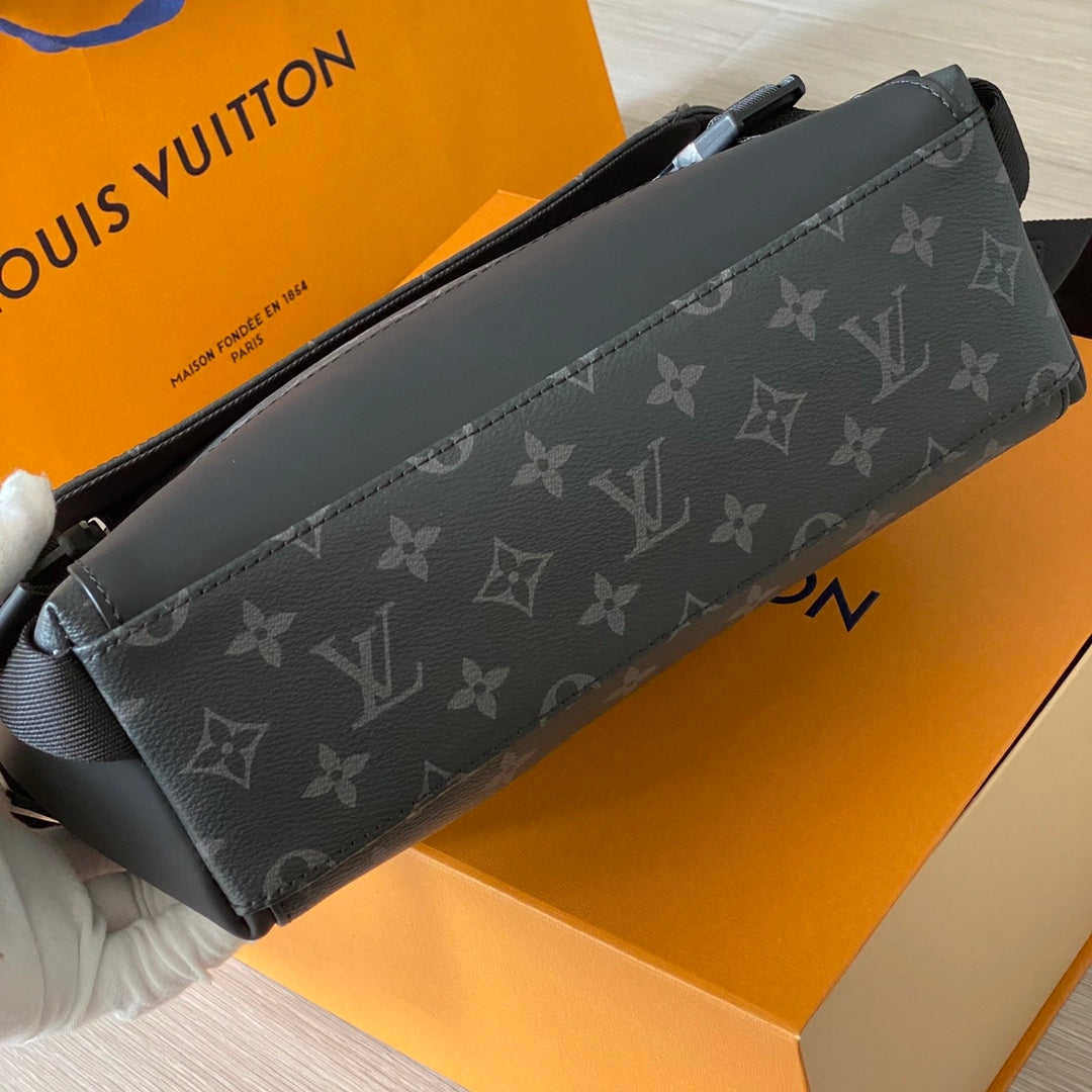 Louis Vuitton Voyager Men's Messenger Bag 33x22.5x11cm | Original Hardware, European Leather, Instant Shipping