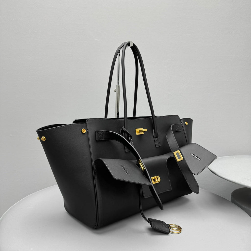 Bel Air Cyborg Punk Black Gold Leather Handbag – Medium Vintage Lock Streetwear Must-Have