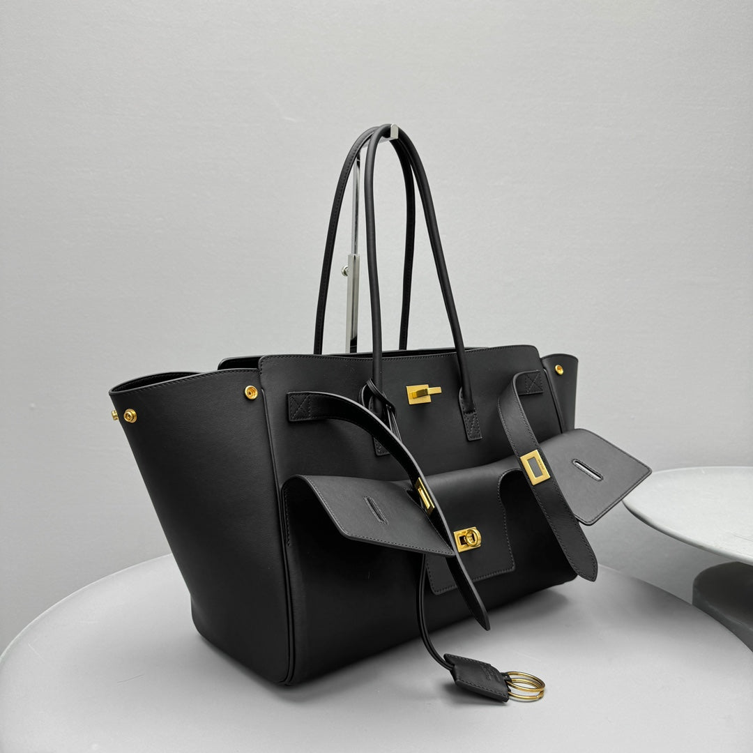 Bel Air Cyborg Punk Black Gold Leather Handbag – Medium Vintage Lock Streetwear Must-Have