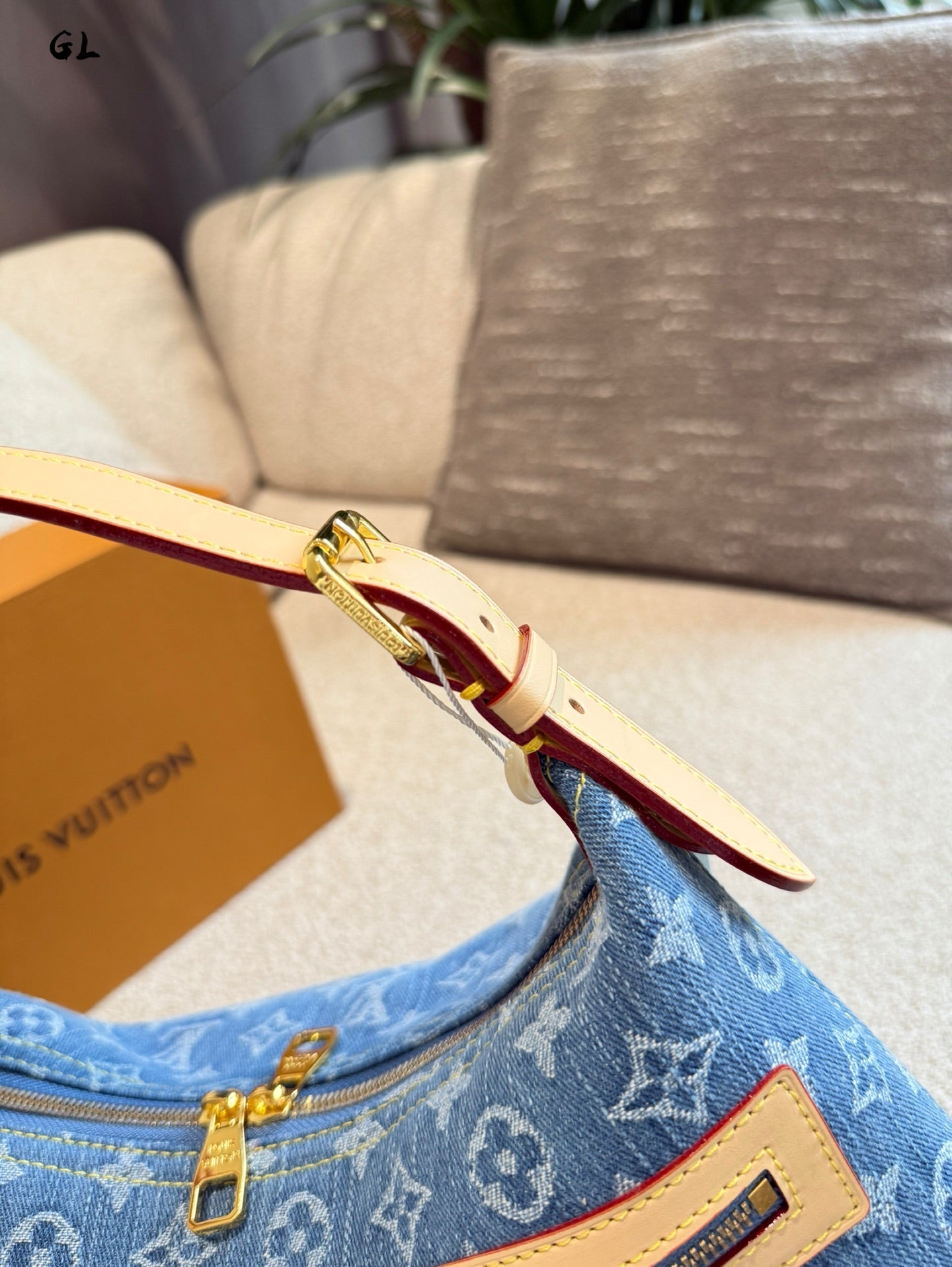 Louis Vuitton Vintage Denim Underarm Bag 30x10x19cm | Rare Limited Edition, Timeless Blue Denim Elegance