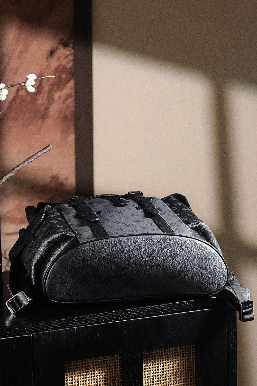 LV Christopher Chip-Embedded Backpack | 24K Gold-Plated Hardware, 44cm Unisex Vintage Travel Bag with Diamond Code Tech