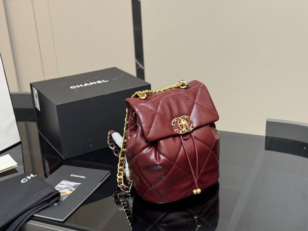 Chanel 19 Backpack  Classic Lightweight & Spacious Design 21.24cm Versatile for All Occasions