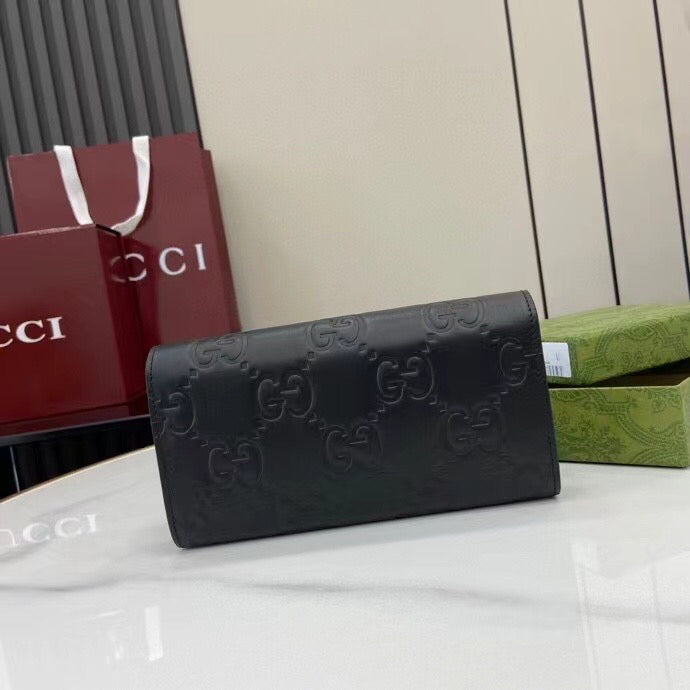Gucci GG Monogram Long Wallet  Black Pebbled Leather with Antique Gold Closure  19x10x3cm
