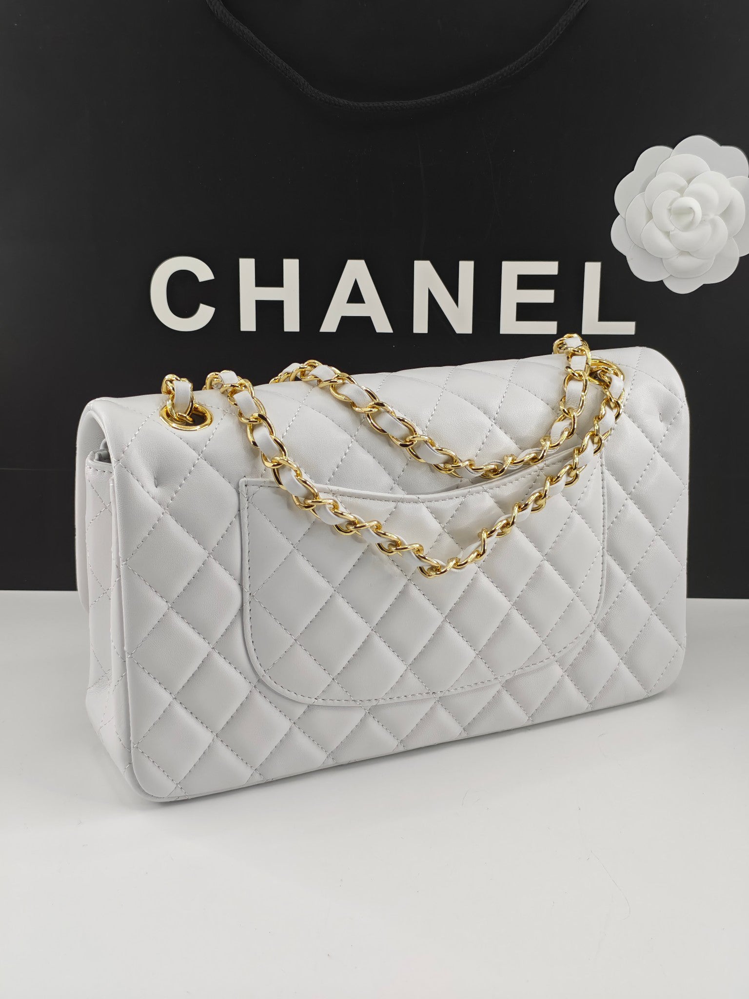 Chanel Classic CF1112 Handbag Genuine Imported Lambskin with Chip & Stamp 24K Gold Plated Hardware Anti-Fade Custom Luxury White Gold Buckle