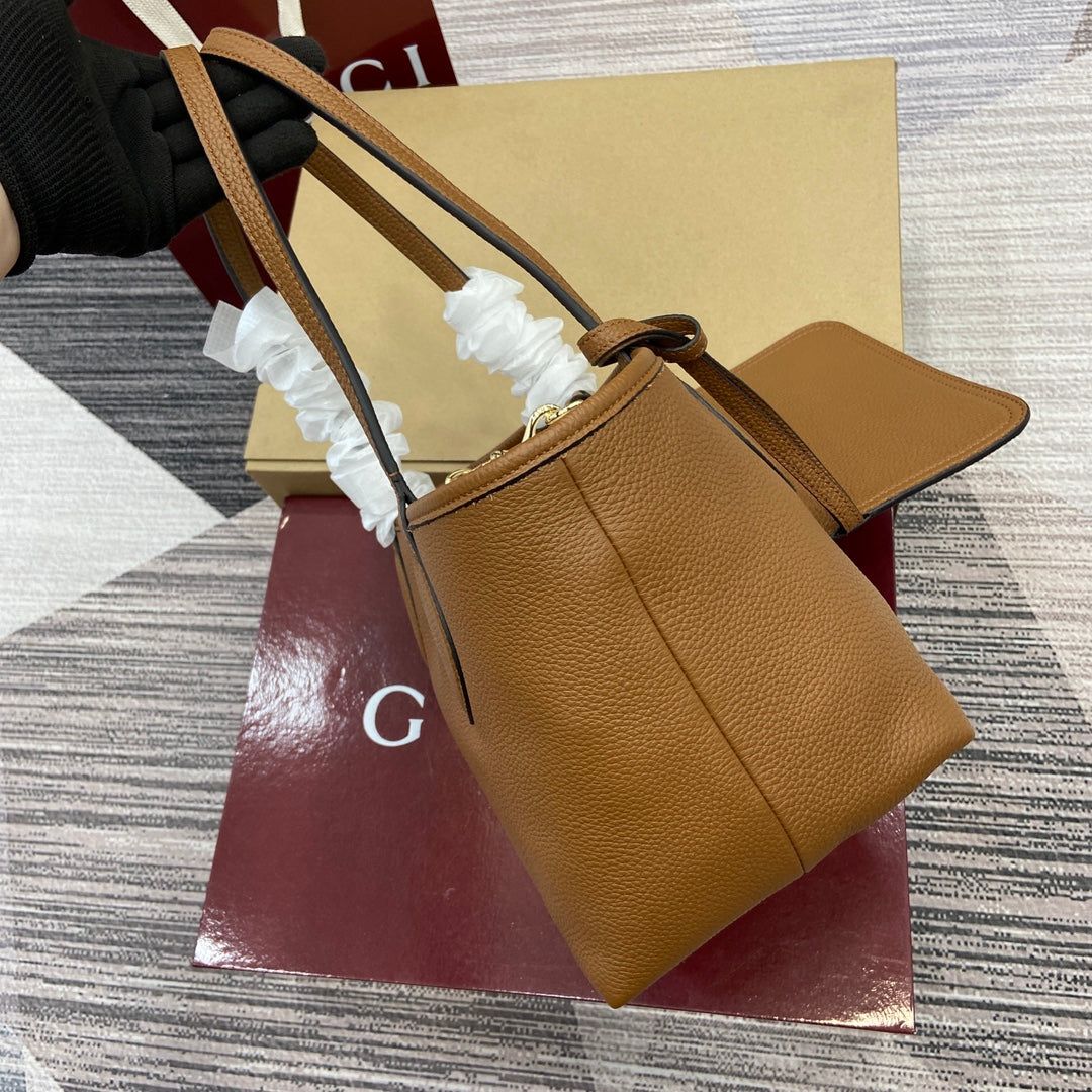 Gucci Totissima Reversible Tote Bag | Pebbled Leather & GG Canvas Two-Way Design | 21x18.5x16cm Lightweight