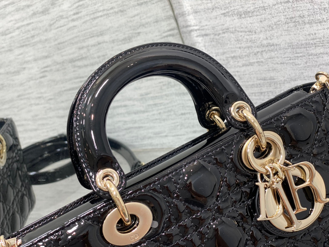 Dior D-Joy Medium Glossy Leather Handbag 26cm Dual Straps Full Set Packaging Quilted Pattern Luxury Tote