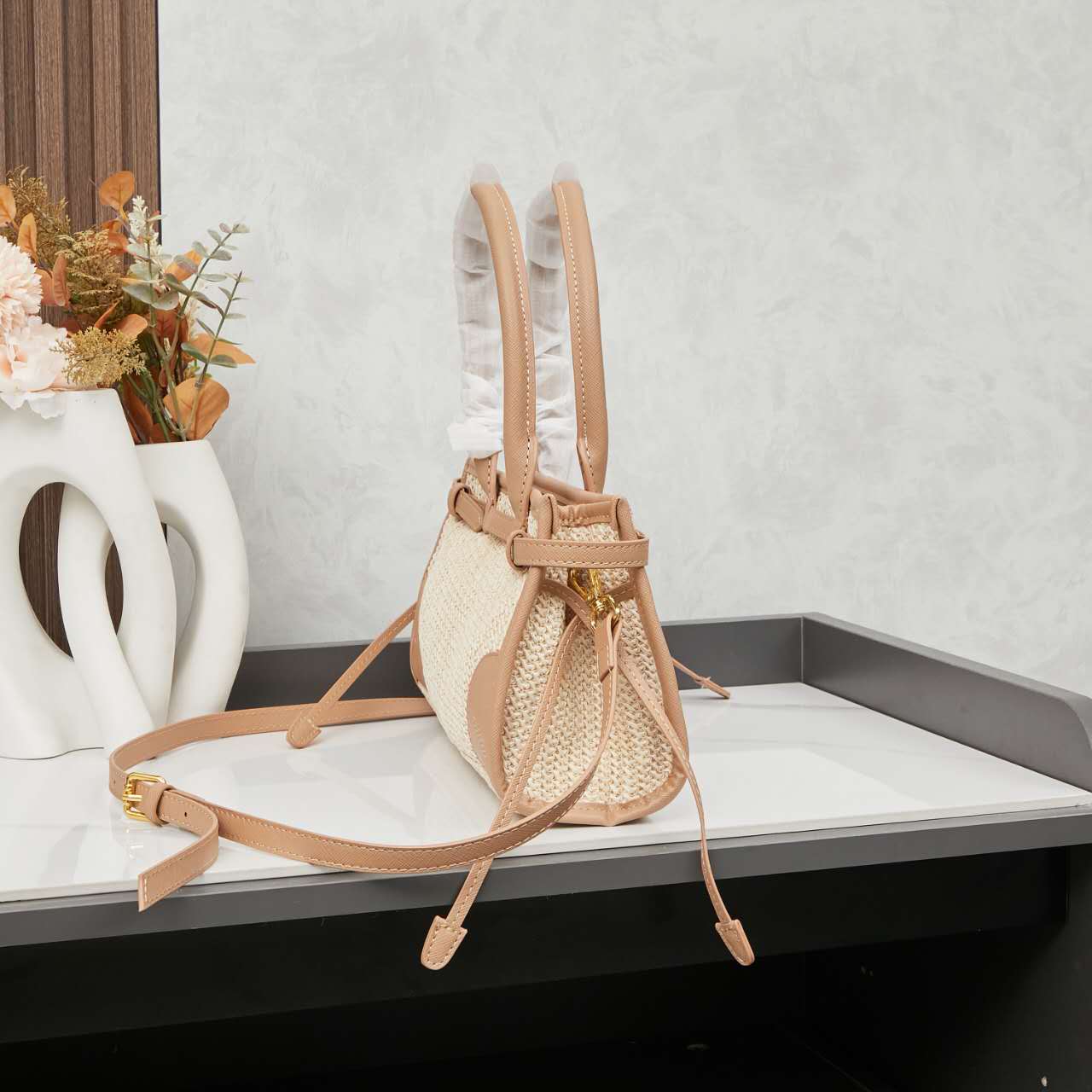 PRADA Limited Straw Tote Bag | 32cm Handwoven Beach Bag | Detachable Strap + Waterproof Lining | Summer Photoshoot Must-Have