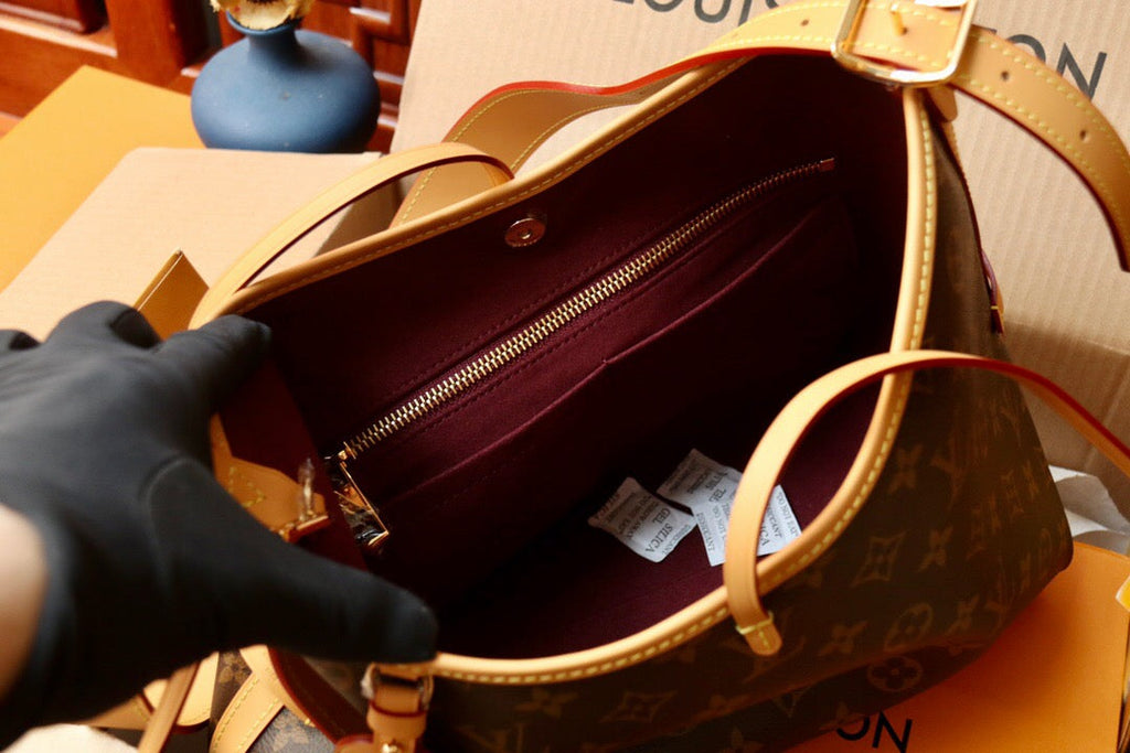 Luxury Original Factory CARRY ALL M Monogram Tote Bag - Large Capacity Adjustable Strap & Detachable Pouch with Full Packaging