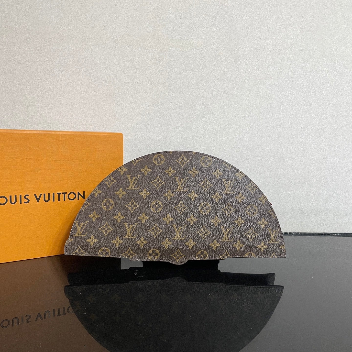 Louis Vuitton Monogram Canvas Bag SS2025 | Floral Leather Accents | Detachable Strap | Collector's Edition