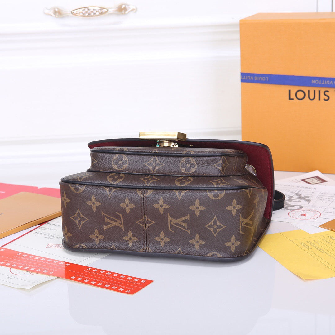 LV-Inspired NEW CHAIN BAG | Original Material & Full Packaging | Monogram Canvas & Resin Magnetic Closure