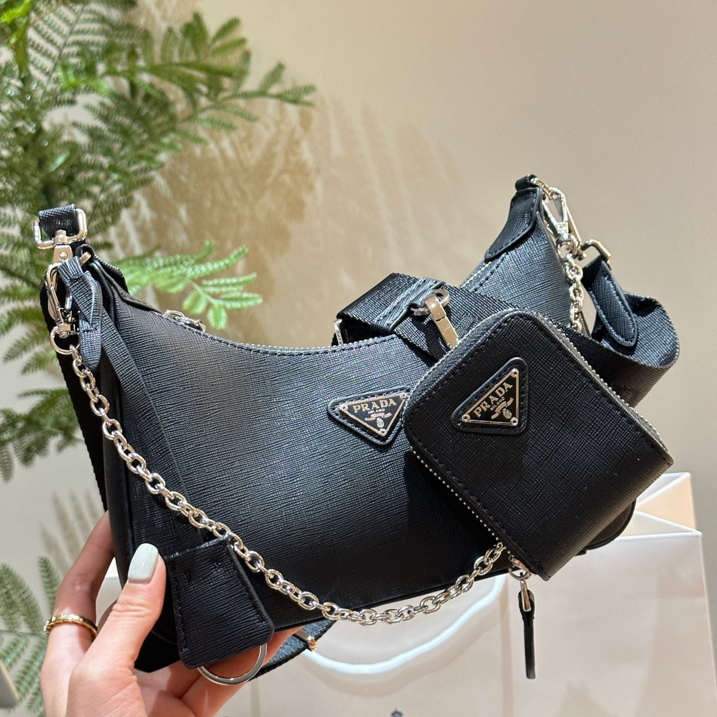 Prada Re-Edition 2005 Saffiano Leather 3-in-1 Shoulder Bag | Signature Crosshatched Texture | Detachable Pouch & Keychain