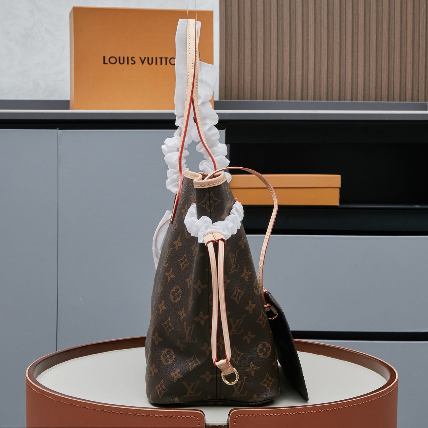 Louis Vuitton Neverfull Reimagined - Detachable Pouch & Dual-Tone Lining Archival Revival Tote