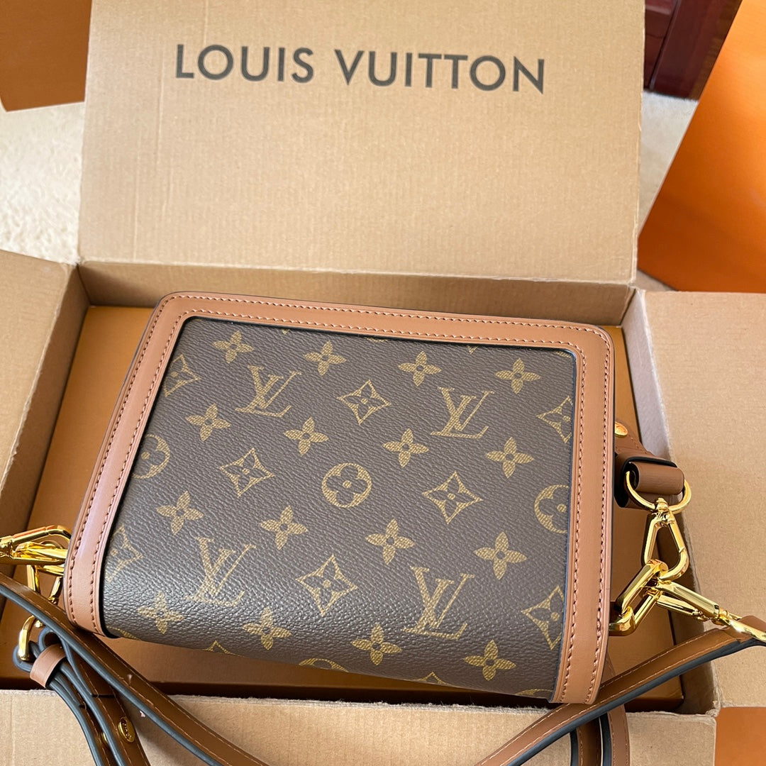 Louis Vuitton 2023 Spring Summer New Dauphine Bag with Oversized Logo, Gold Hardware, Futuristic Design, Foldable Gift Box & Airplane Box (20*13cm)