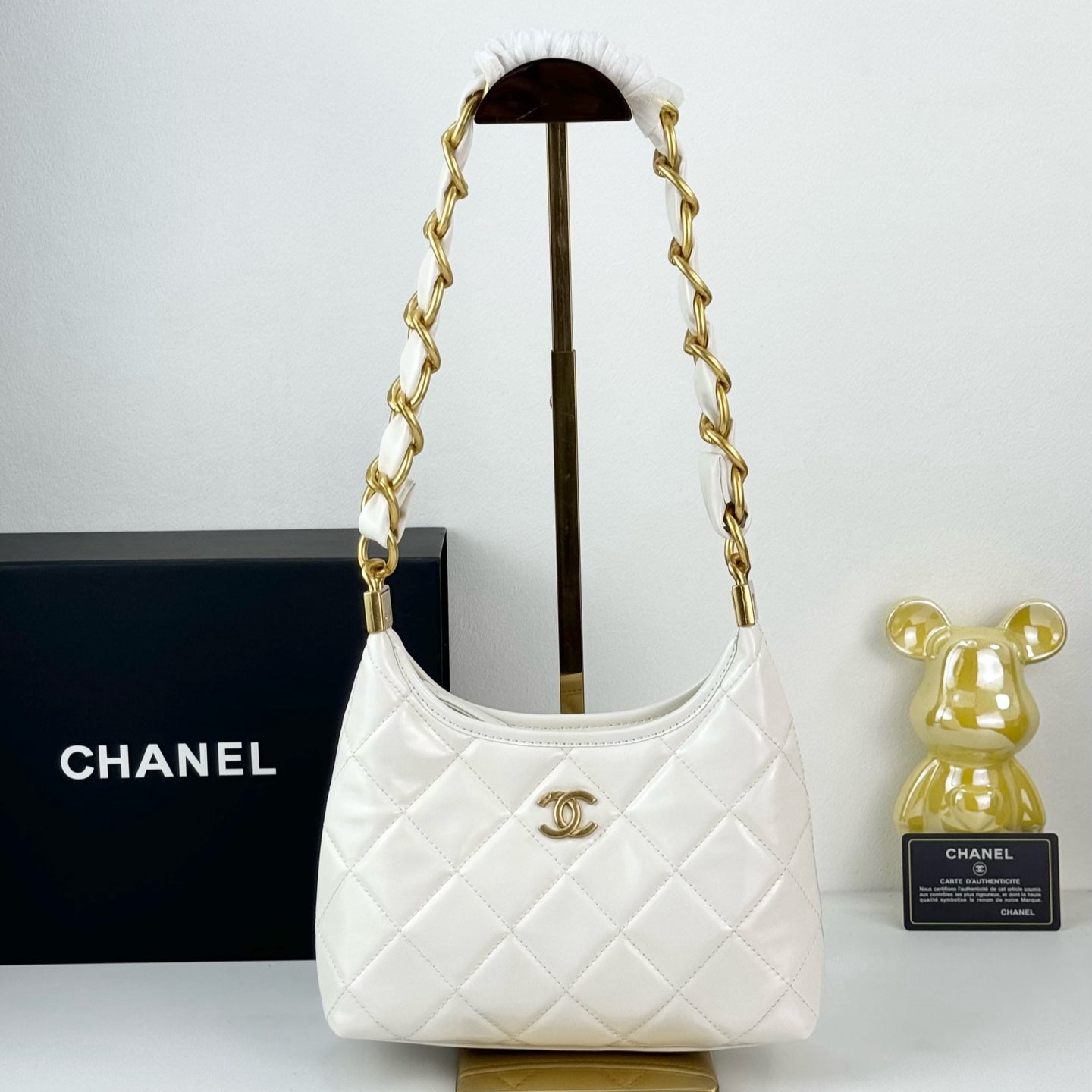 Chanel Sakura Pink Hobo Bag  24K Gold Chunky Chain Strap 22cm Lightweight Wax Leather Crossbody