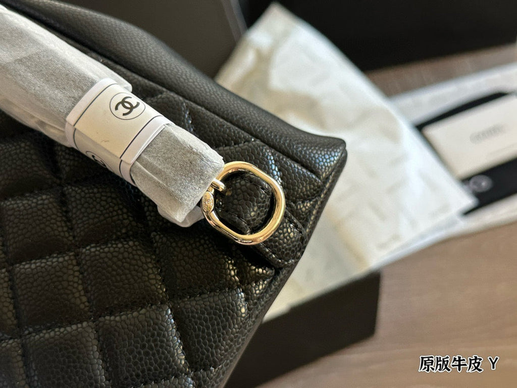 Chanel Duma "Frog" Backpack  Dual-Pocket Cute Design  Adjustable Chain/Leather Strap  21×22cm Medium Size