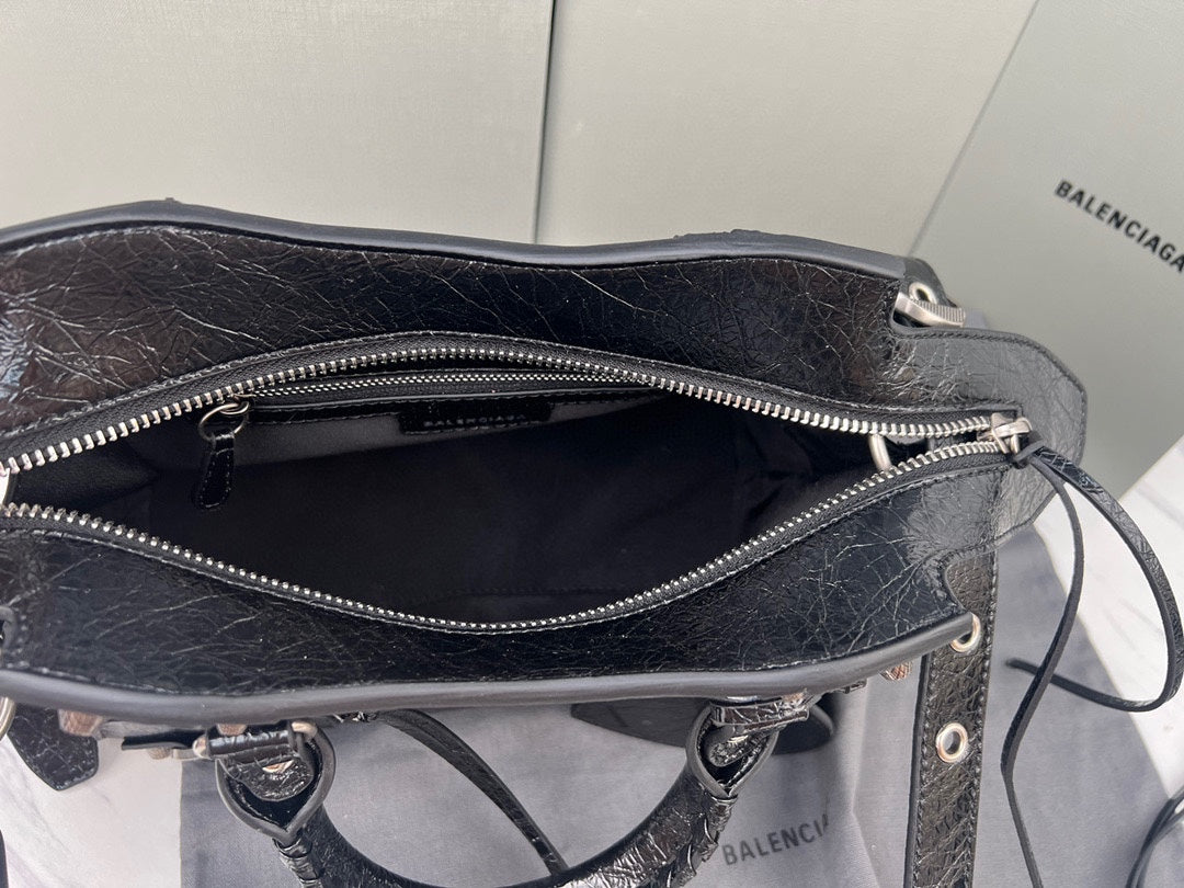 Black Paris Neo Cagole Biker Bag 2023 - Edgy Heart Mirror Bucket Bag | 26cm Statement Piece
