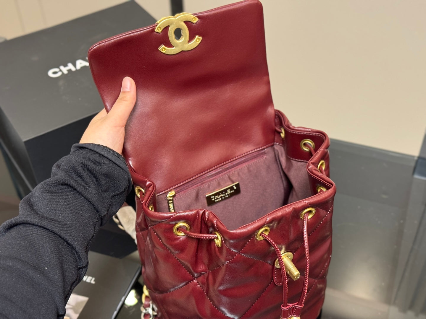 Chanel 19 Backpack  Classic Lightweight & Spacious Design 21.24cm Versatile for All Occasions