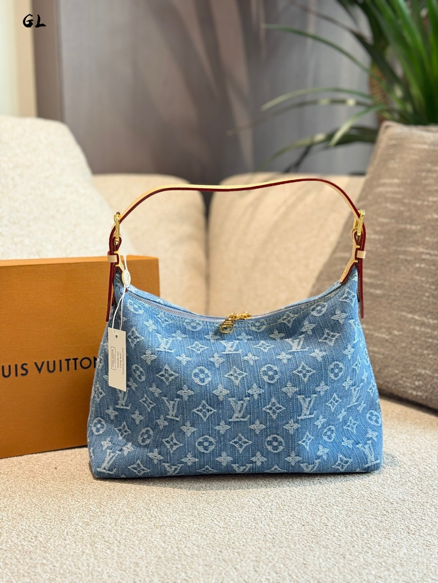 Louis Vuitton Vintage Denim Underarm Bag 30x10x19cm | Rare Limited Edition, Timeless Blue Denim Elegance