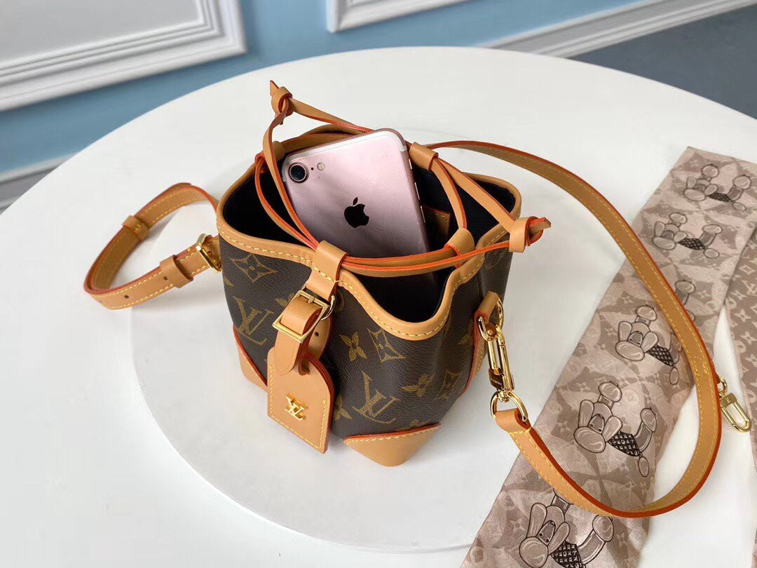 LV M57099 Mini Bucket Bag - Runway Edition with Detachable Tag & Full Packaging 12×12×12cm