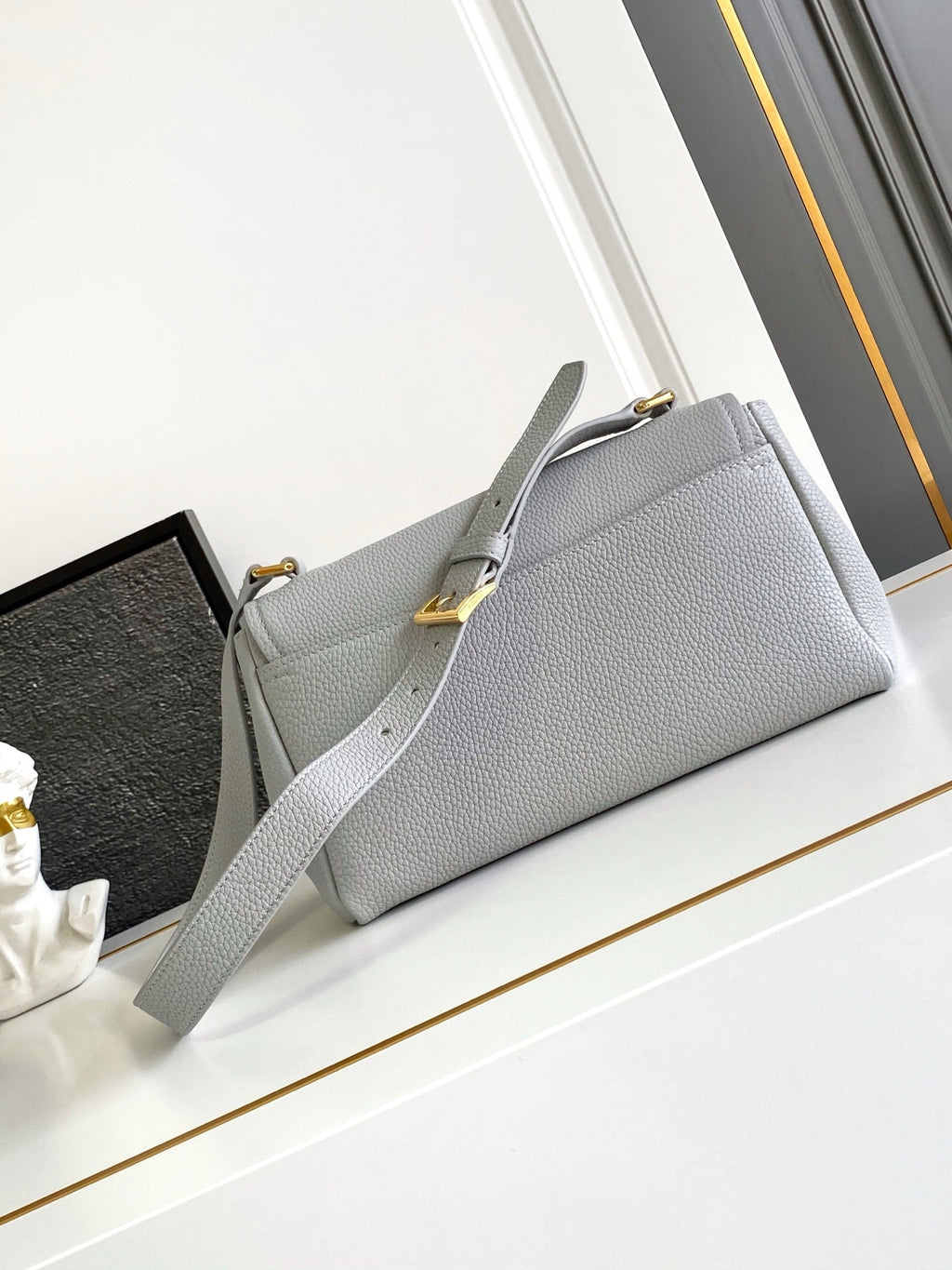 New Pebbled Leather Crossbody Bag 26x14x9.5cm | Adjustable Strap, Metal Logo & Spacious Design