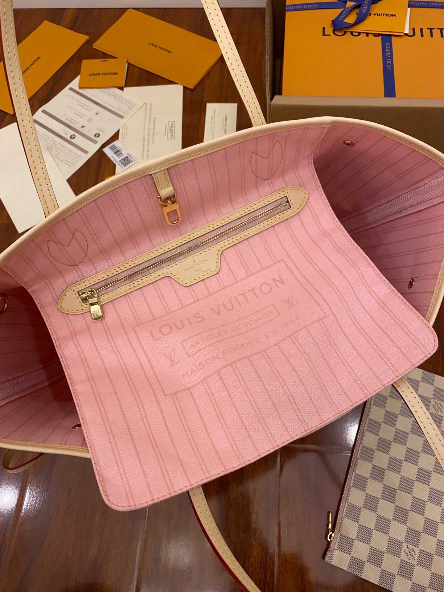 Italian Diamond-Patterned Grade-A Vegetable-Tanned Leather Bag (Dynamic UID Chip) 31x28x14CM | 9th Gen Upgrade with Gift Box