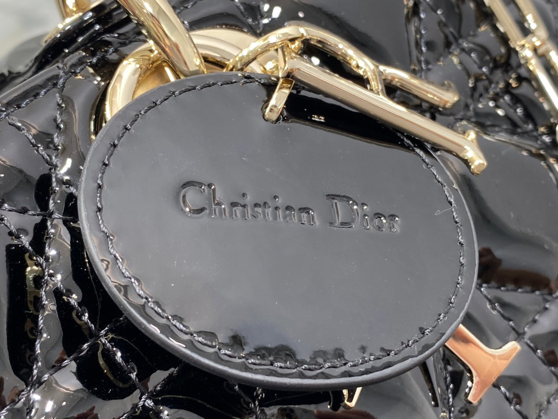 Dior D-Joy Medium Glossy Leather Handbag 26cm Dual Straps Full Set Packaging Quilted Pattern Luxury Tote