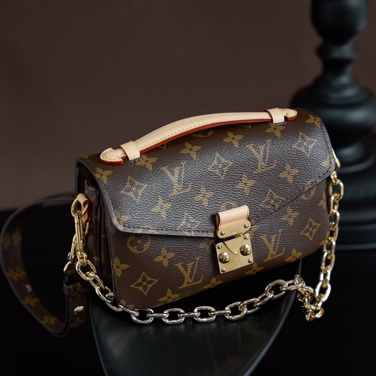 POCHETTE MÉTIS EAST WEST Handbag | Italy Dynamic Chip Code | Original Monogram Canvas & Gold Hardware | Exclusive Launch with Gift Box