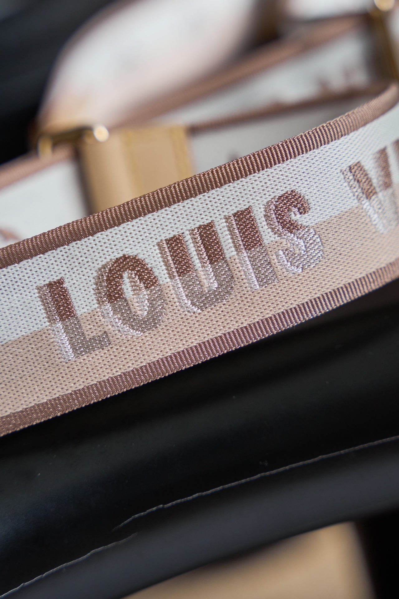 SPEEDY BANDOULIÈRE 20 Handbag | France Dynamic Chip Code | Original Monogram Canvas & Gold Hardware | Exclusive Launch with Gift Box